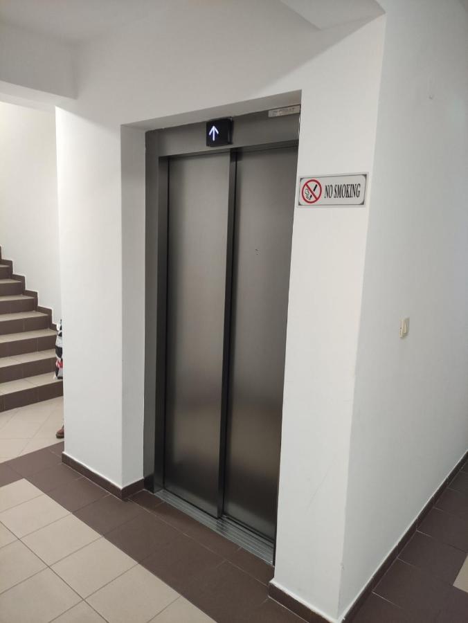 City Point Apartment Подгорица Экстерьер фото