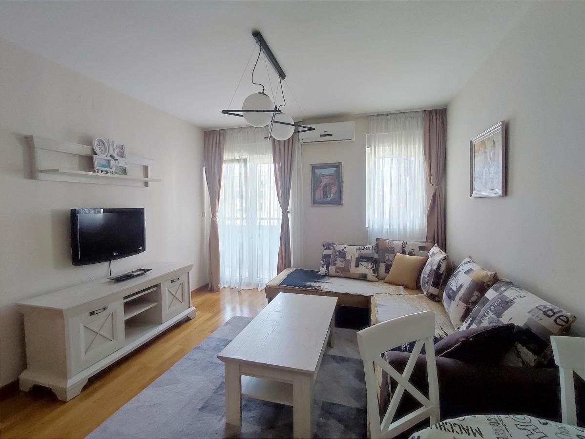 City Point Apartment Подгорица Экстерьер фото