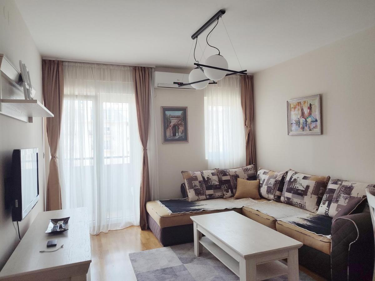 City Point Apartment Подгорица Экстерьер фото