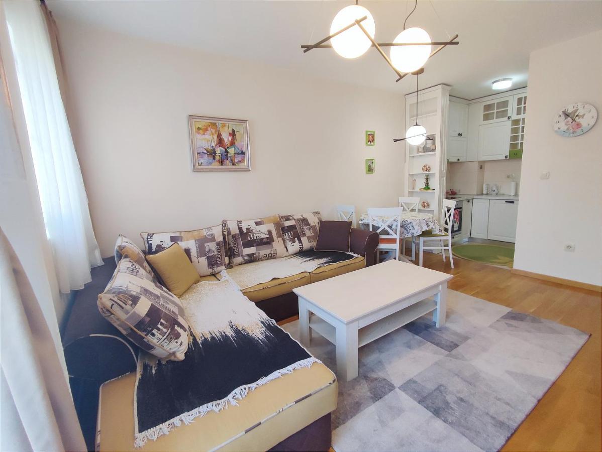 City Point Apartment Подгорица Экстерьер фото