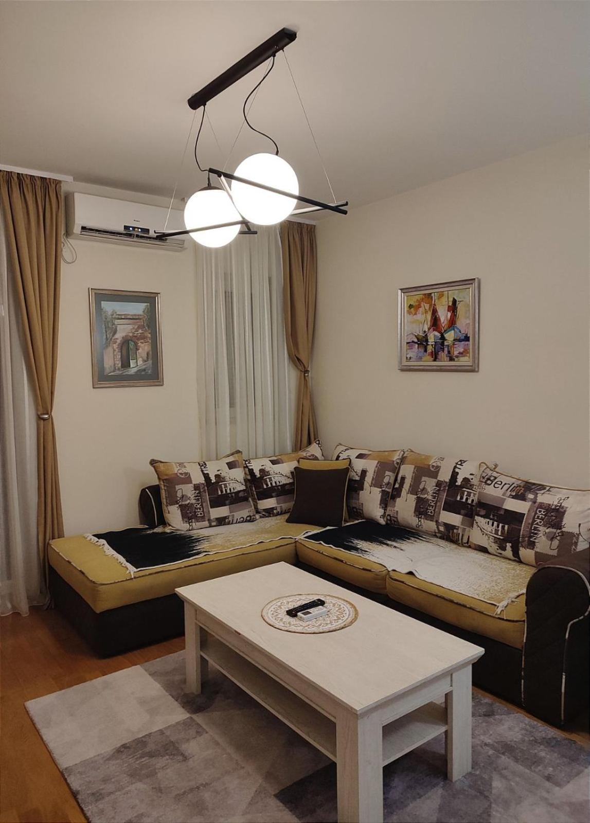 City Point Apartment Подгорица Экстерьер фото